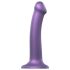 Strap-on-me Metallic Shine M - przyjazne dla skóry dildo (metaliczny fiolet)