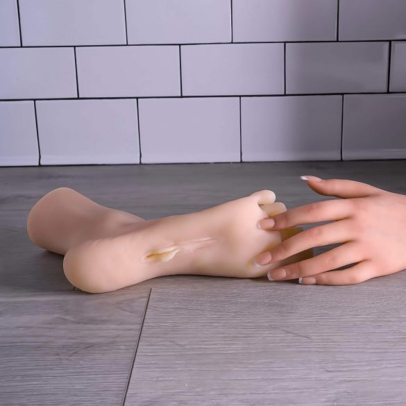 Zero Tolerance - masturbator stopa z waginą